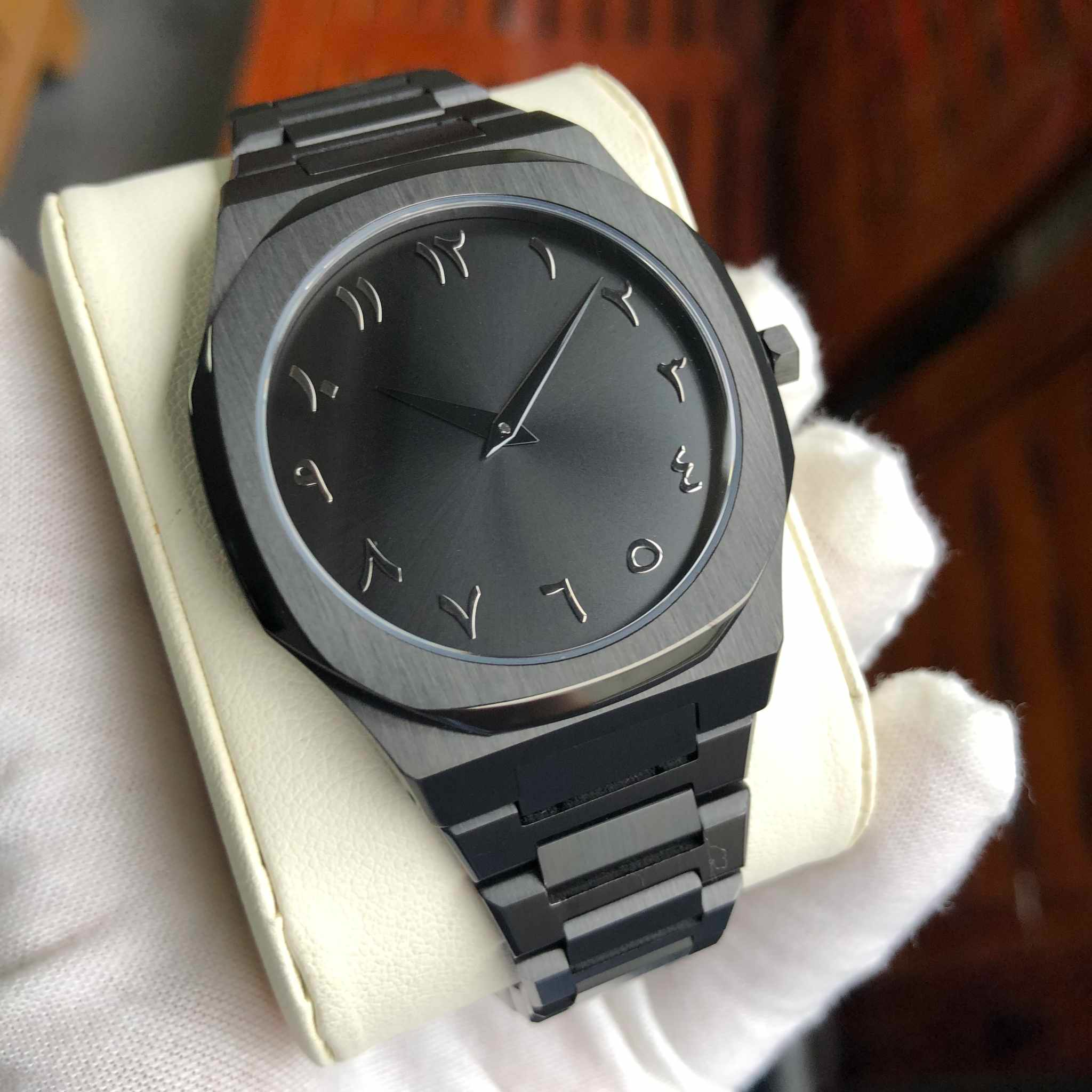 Montre de luxe pour homme en Chiffre Arabe